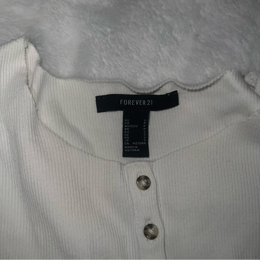 White button down cropped long sleeve